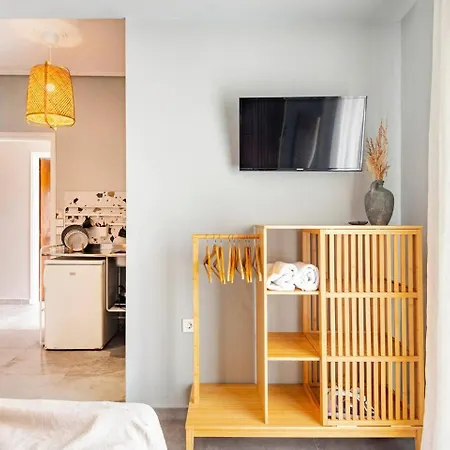 Theros Lux Apts. Planos (Zakynthos)