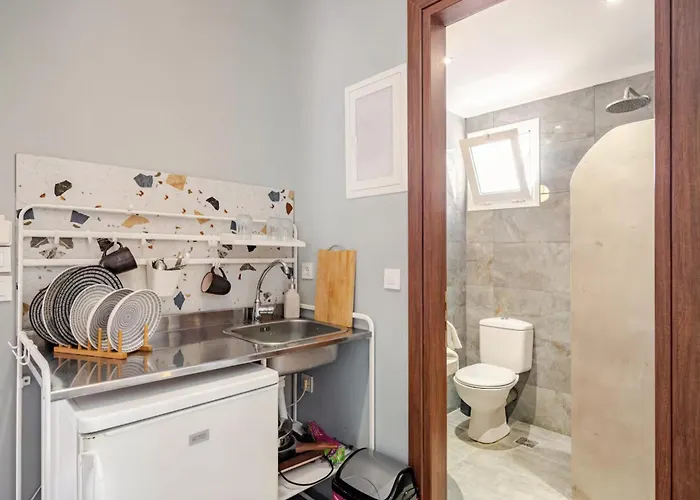 Theros Lux Apts. 3* Plános