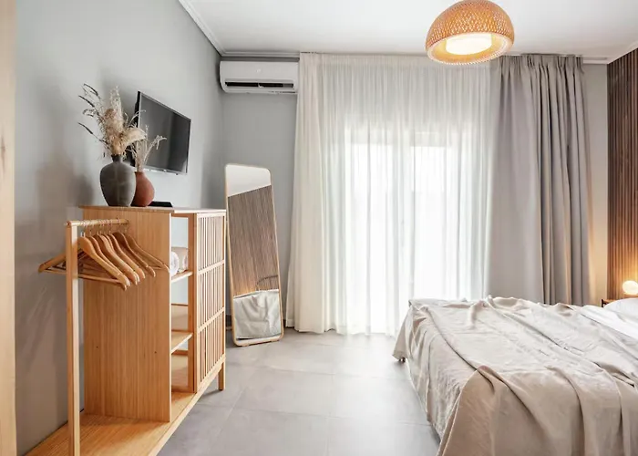 Affittacamere Theros Lux Apts. 3*