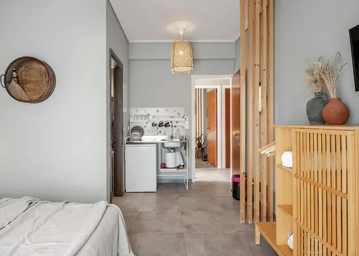 Theros Lux Apts. 3*