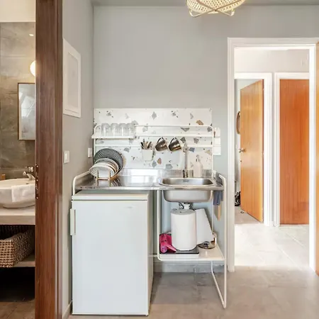 Theros Lux Apts. 3*