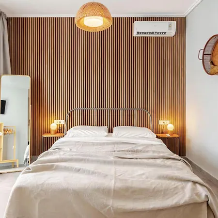 Theros Lux Apts. Pensionat Plános